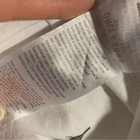 White Button Down Shirt Black Bird All Over Print Women’s Sz L Acadamia Unique - Picture 5 of 9